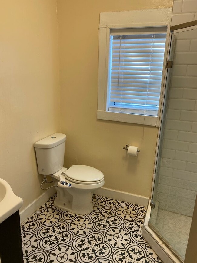 Building Photo - 522-524 W Culver ST