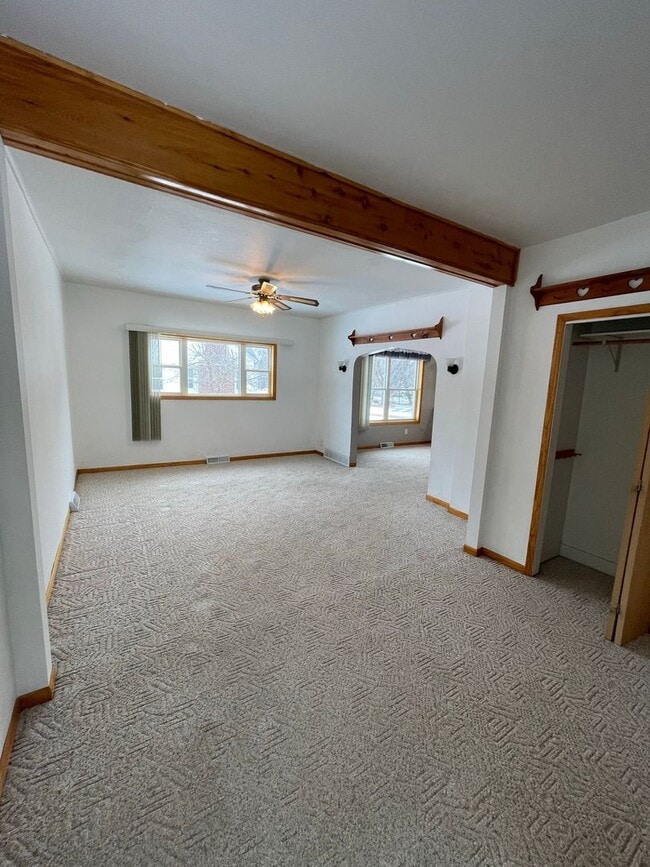 Building Photo - Single Family Home Available Now in Wittenberg WI!