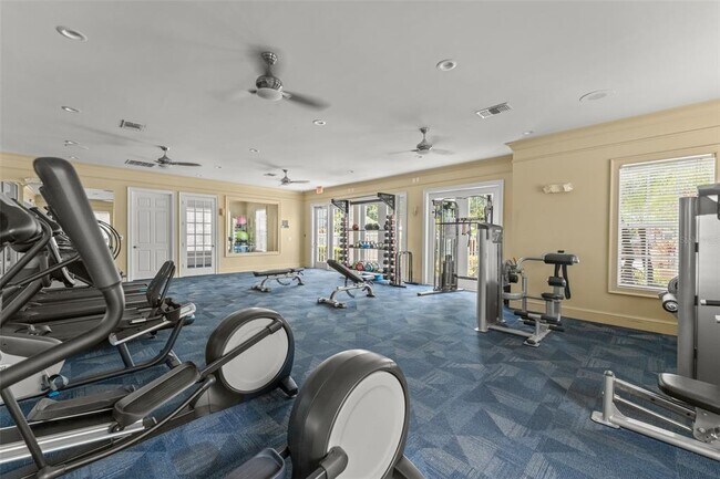 Building Photo - 12825 Madison Pointe Cir