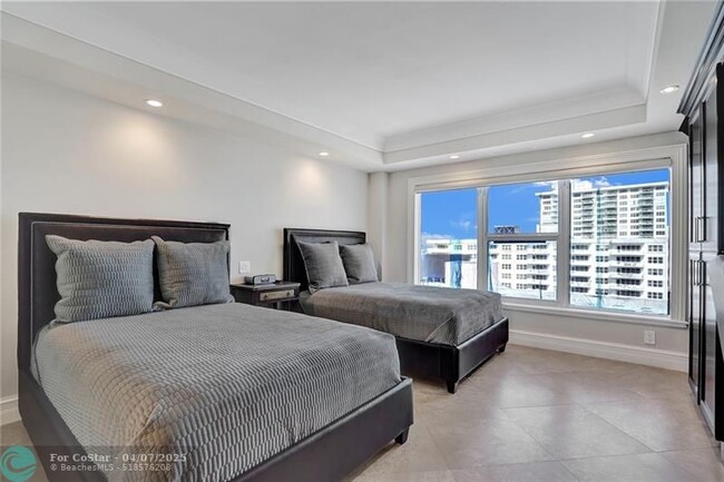 Building Photo - 3750 Galt Ocean Dr