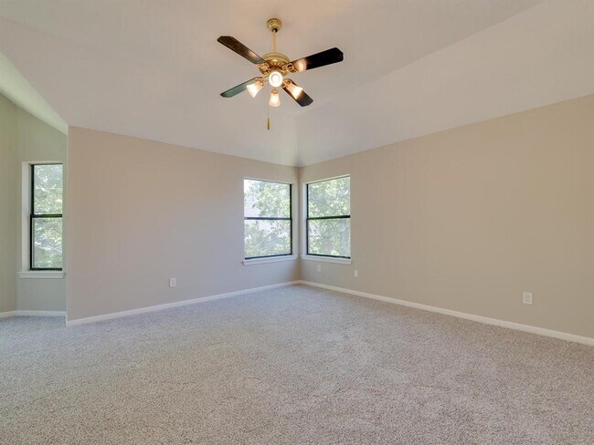 Building Photo - 3944 Kristencreek Ln