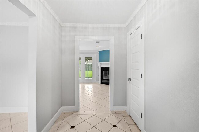 Building Photo - 5322 Rutherglenn Dr