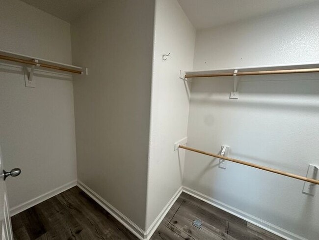 Building Photo - 17664 Thomasville Ct
