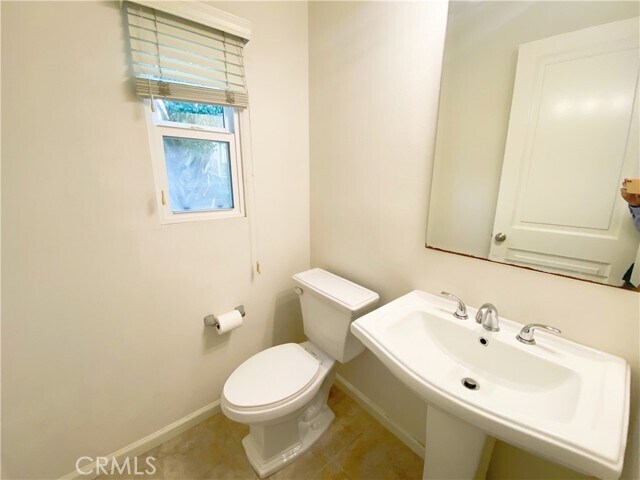 Building Photo - 111 Painted Trellis