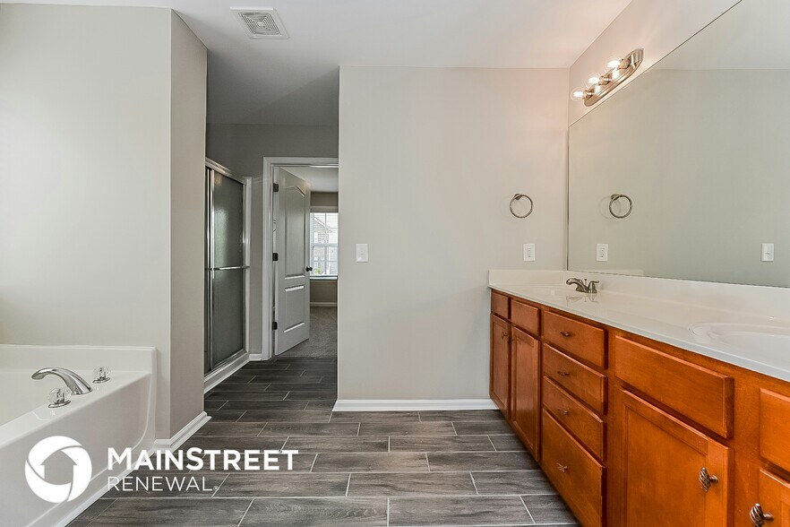 Building Photo - 6214 Baltusrol Terrace