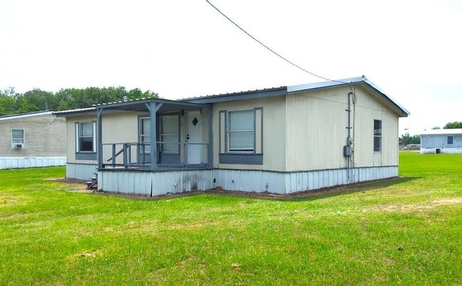 Primary Photo - 115 Ava Ln