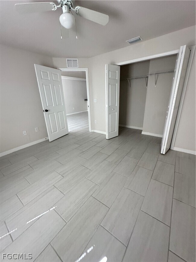 Building Photo - 604 SE 8th Terrace