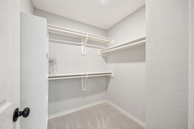 Building Photo - 16802 Willow Bend Ct
