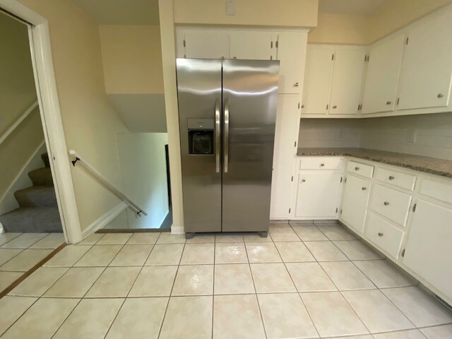 Building Photo - 220 Garland Dr