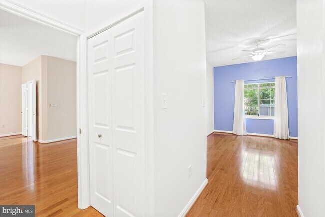 Building Photo - 14809 Pennfield Cir