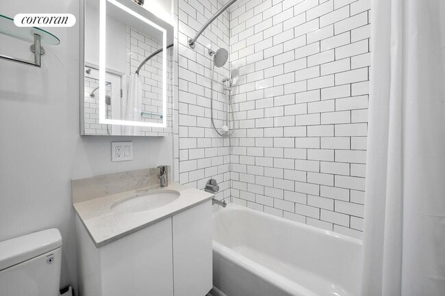 Building Photo - 231 E 54th St
