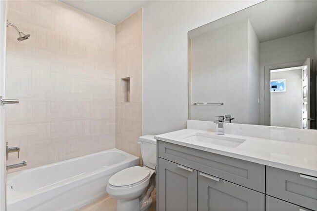 Building Photo - 5726 Rucio Ln