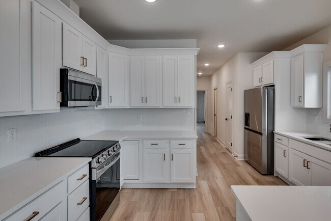 Building Photo - 2401 Inga St