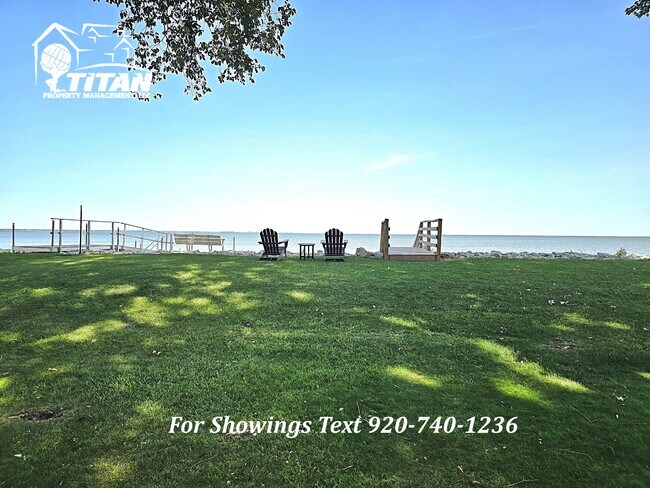Building Photo - 2637 E Shore Dr
