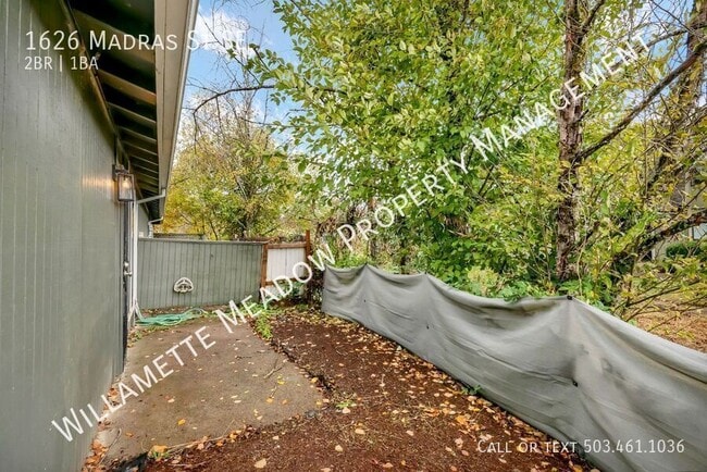 Building Photo - 1626 Madras St SE