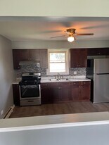 Building Photo - 641 Pasadena Ave