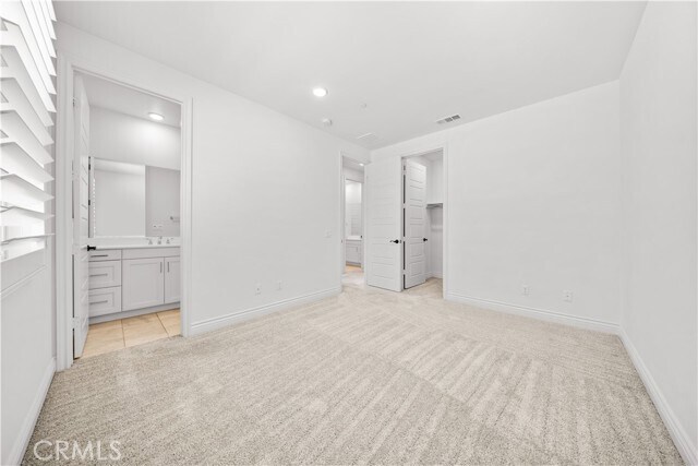 Building Photo - 103 Wanderer
