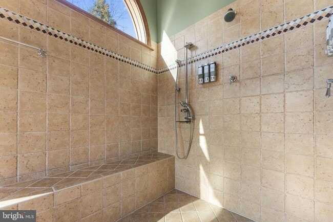 Building Photo - 3535 Meadow Rd