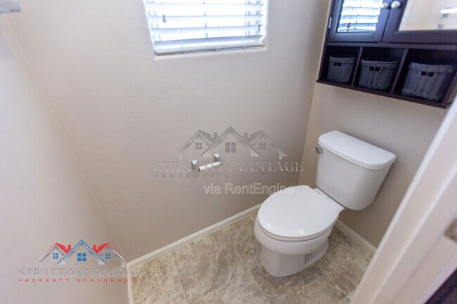 Building Photo - 2218 N 77th Dr