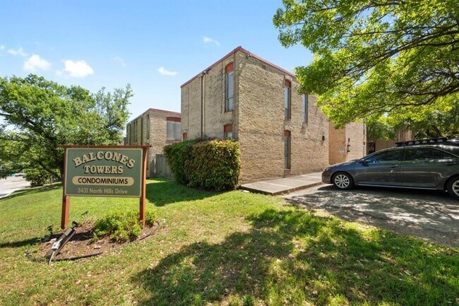 Building Photo - 3431 N Hills Dr