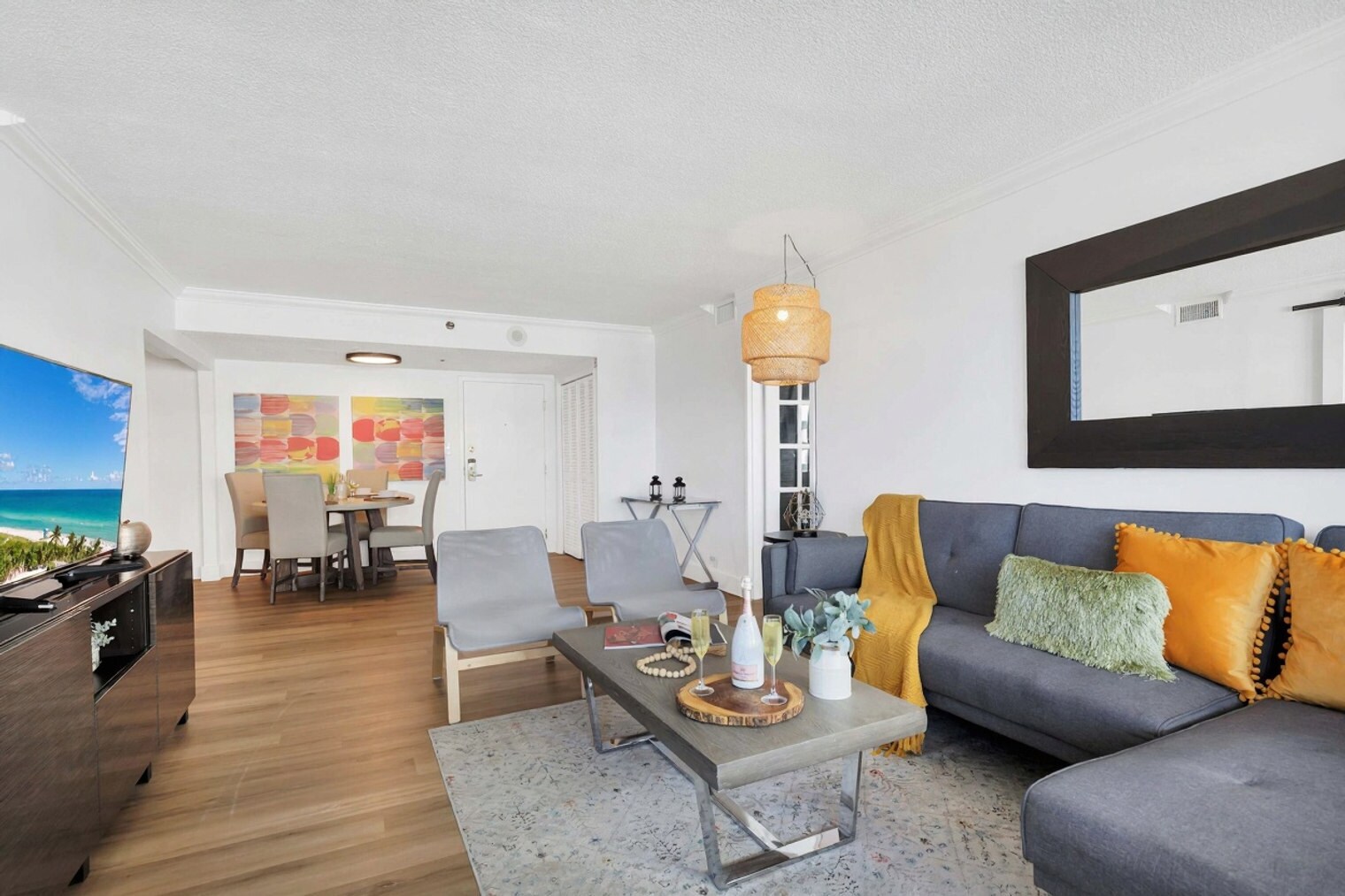 Building Photo - 5225 Collins Ave