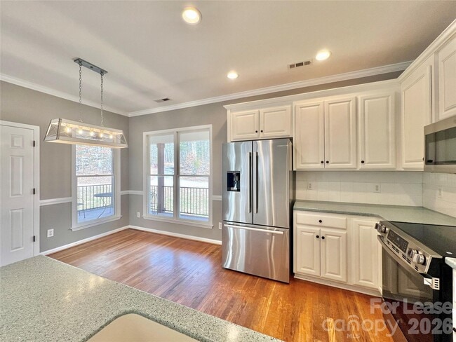 Building Photo - 7809 Deer Trail