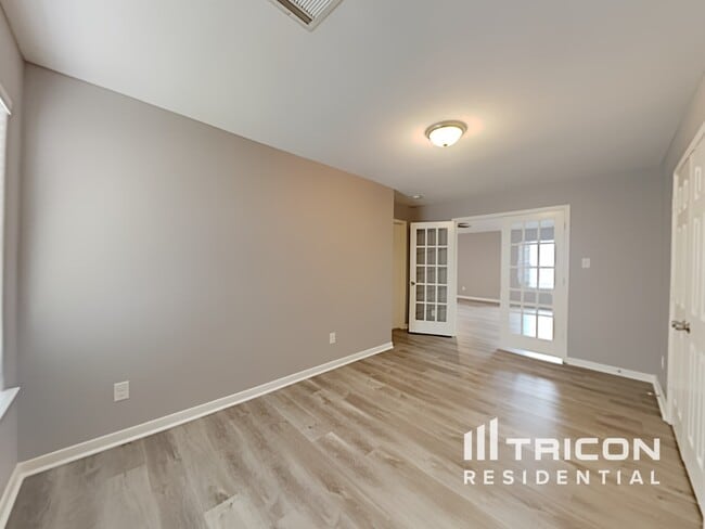 Building Photo - 4123 Pedernales River Ln