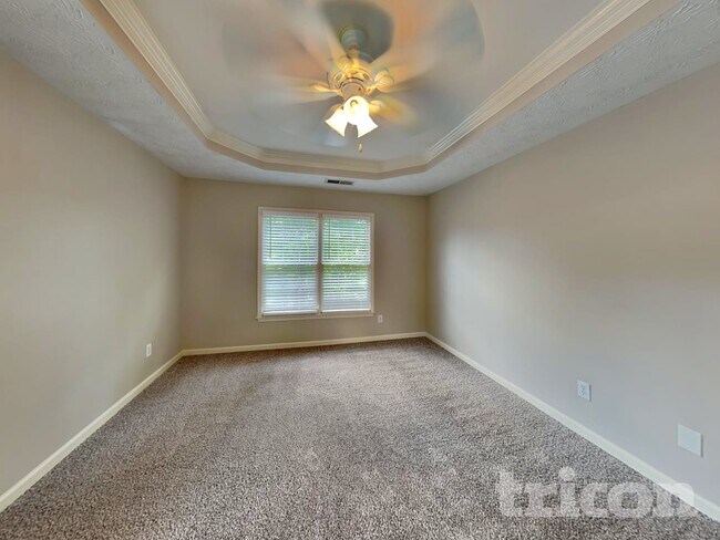 Building Photo - 3433 Palm Cir