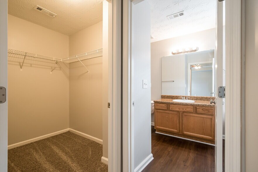 Building Photo - 1114 Dunaway Dr