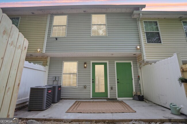 Building Photo - 2864 Vining Ridge Terrace