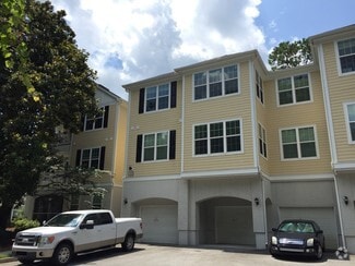 Building Photo - 2 Bedroom 2 Bath Condo at Twelve Oaks at F...