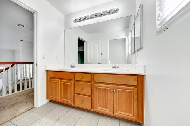 Building Photo - 17776 Sweetgum Ln