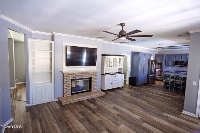 Building Photo - 43632 Colony Dr