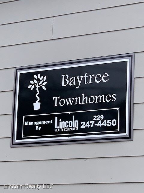 Building Photo - 2105 Baytree Rd