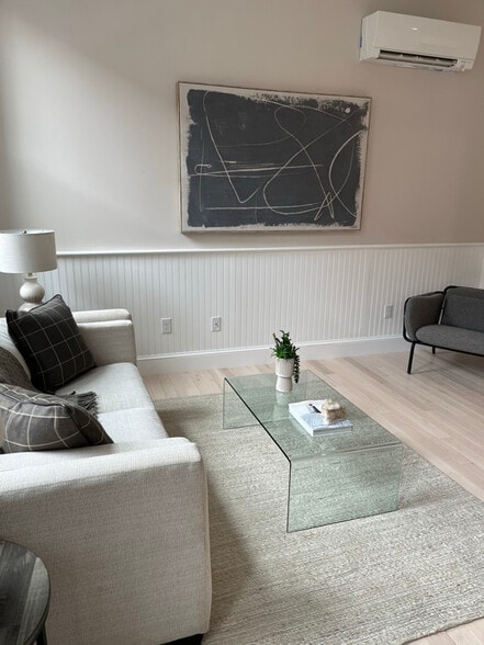 Building Photo - 29 Washington St