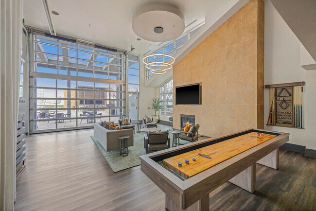 Building Photo - 600 12th Ave S