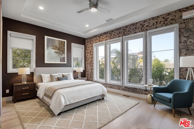 Building Photo - 20124 Piccadilly Ln