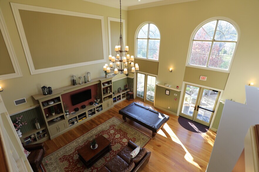 Building Photo - 59 Walpole St