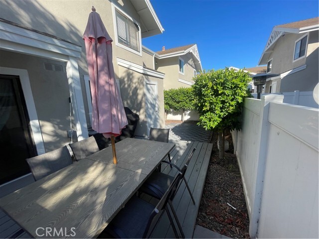 Building Photo - 79 Tarocco