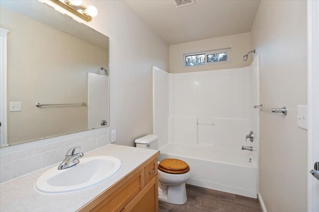 Building Photo - Nice Boise Home