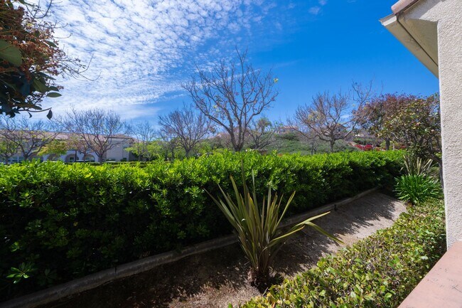 Building Photo - Amazing 3 Bedroom Condo available now! Chula Vista / Eastlake / Otay Ranch Area