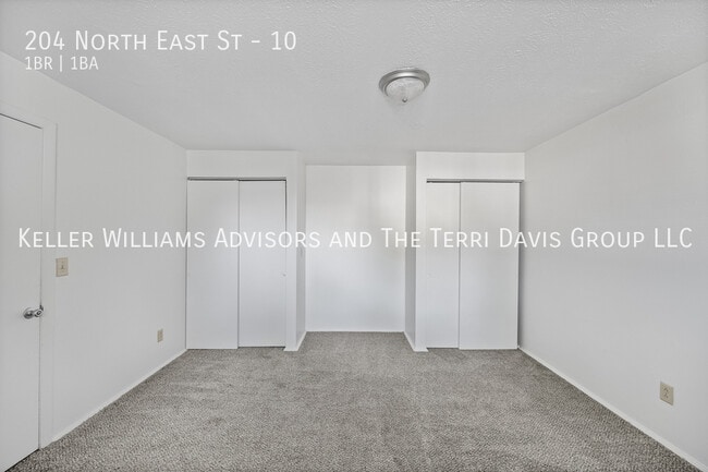 Building Photo - 204 N East St