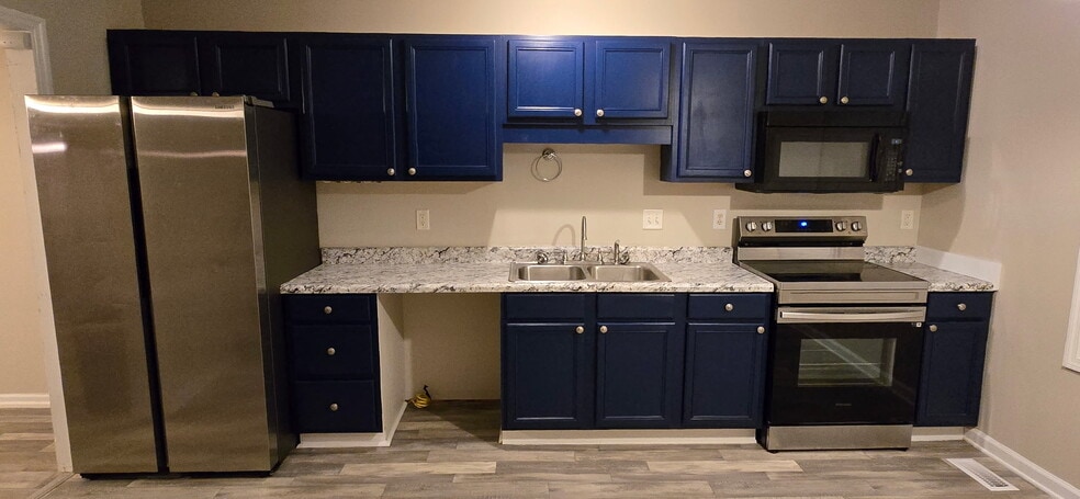 Building Photo - 804 Zadock Dr