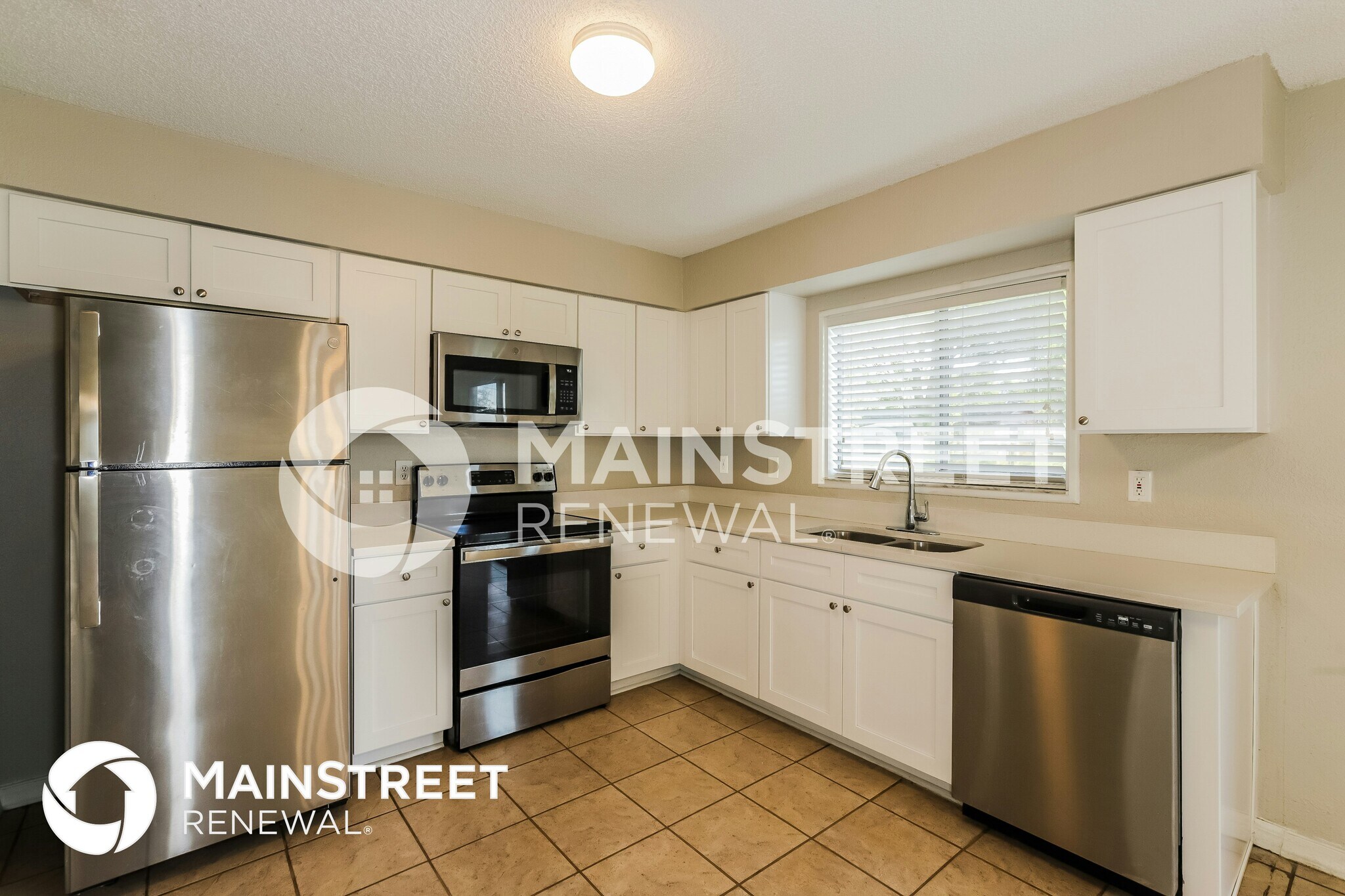 Building Photo - 2860 Orchid Ln