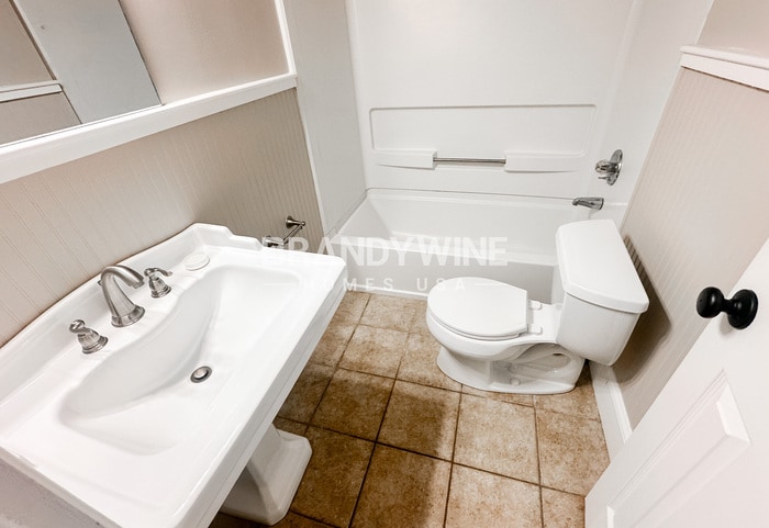 Building Photo - 1351 Jefferson Ave