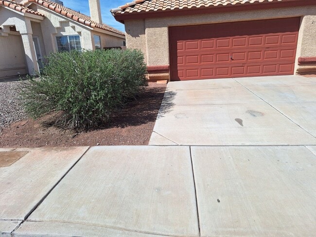 Building Photo - 216 Red Cloud Terrace