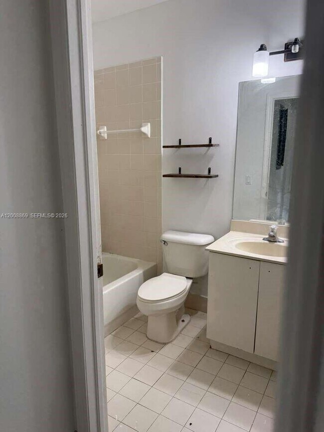 Building Photo - 2311 NE 42nd Cir