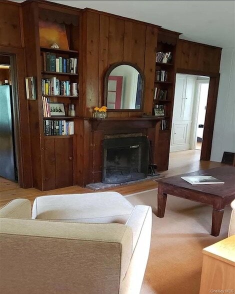 Building Photo - 717 Spring Lake Rd