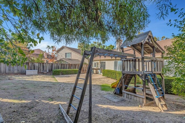 Building Photo - Bright 3 Bedroom Home with High Ceilings in Desirable San Jose Neighborhood