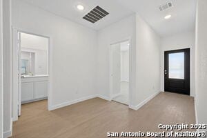 Building Photo - 3513 scooter